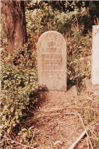 Gravestone of Camilla Hall